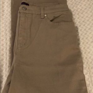 NWOT Khaki Gloria Vanderbilt Amanda Jeans